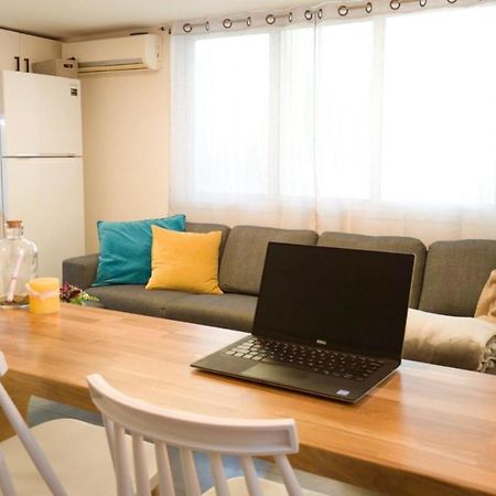 Primrose Boutique Apartment 아슈도드 외부 사진