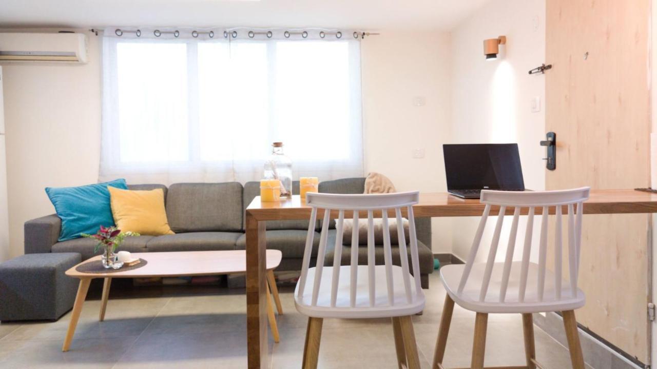 Primrose Boutique Apartment 아슈도드 외부 사진
